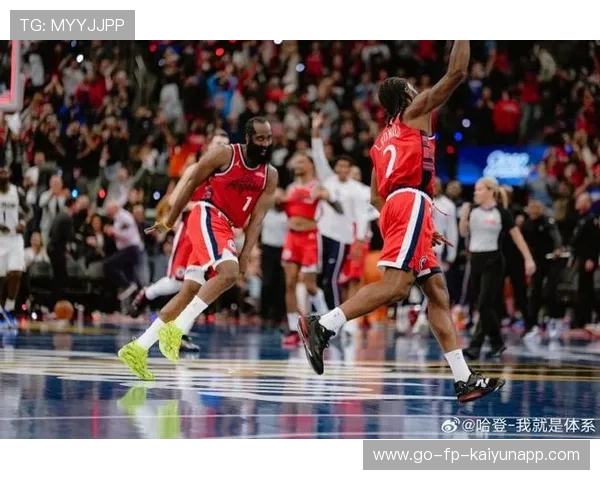 快船继续低迷，伦纳德和哈登缺席让球队举步维艰，伦纳德联手哈登