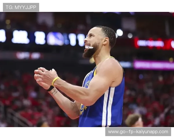 库里连续上演外线好戏，勇士外线攻势令人窒息